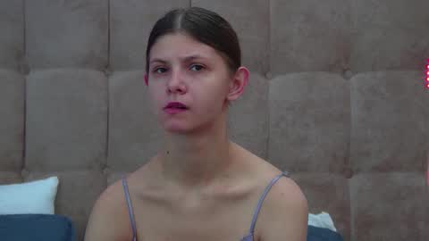 Audrey online show from 10.03.25