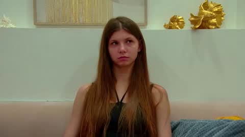 Audrey online show from 10.04.25