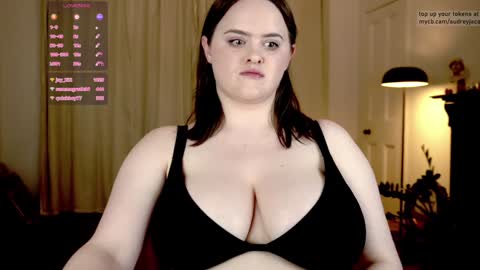 Snapshot of audreyjacq chatting on 02.02.25 Audrey Jacq online show from 02.02.25