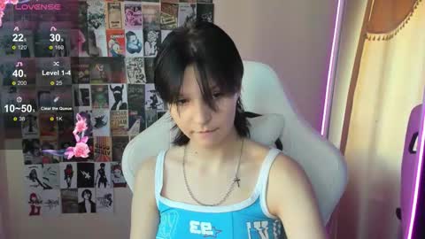 Snapshot of audreyykim chatting on 10.24.25 Audrey online show from 10.24.25