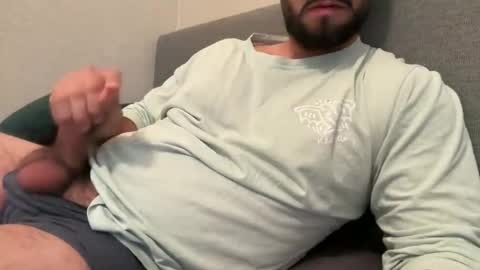 Snapshot of augustload chatting on 11.03.25 AugustLoad online show from 11.03.25