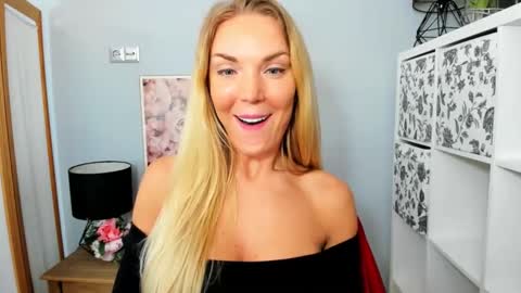 AulloraSensual online show from 02.06.25