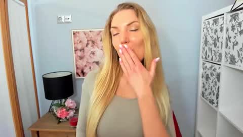 AulloraSensual online show from 02.16.25