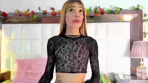 Snapshot of aura_monet chatting on 09.11.25 Aura-Monet online show from 09.11.25