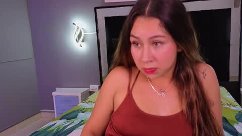 Snapshot of aura_verde chatting on 02.11.26 aura verde online show from 02.11.26