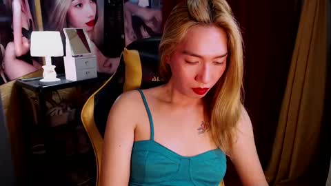 Miss awra online show from 12.02.24