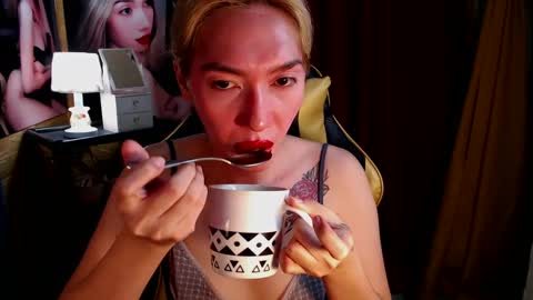 Miss awra online show from 12.24.24