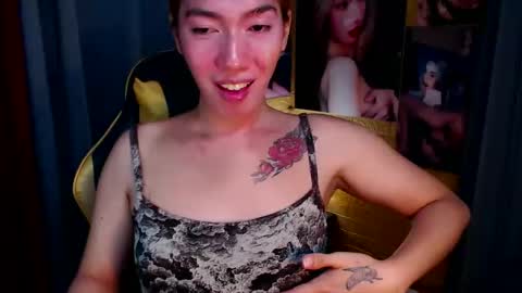 Miss awra online show from 11.04.25