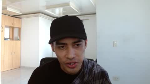 Aureliano online show from 11.06.25