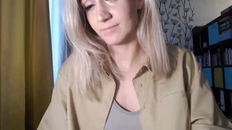 Aurelyie online show from 12.11.24