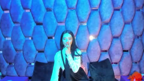 aurora online show from 09.30.25