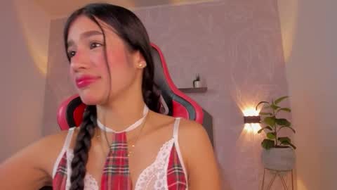 A U R O R A  online show from 12.16.25