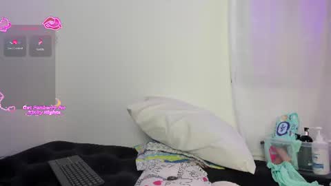 Snapshot of aurora_divine chatting on 07.13.26 aurora_divine online show from 07.13.26