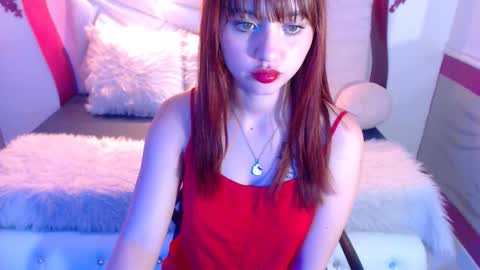 Snapshot of aurora_jones_ chatting on 09.16.25 aurora jones online show from 09.16.25
