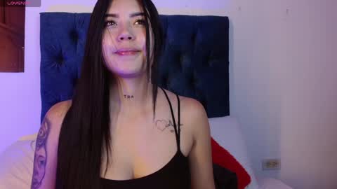 Aurora monroee online show from 04.17.26