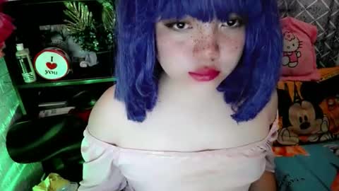 Snapshot of aurora_more chatting on 10.17.25 cute online show from 10.17.25