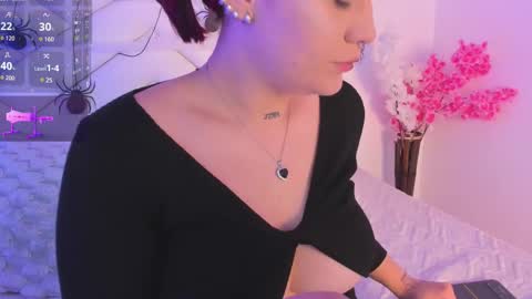 Snapshot of aurora_sweet2 chatting on 10.25.25 Madison online show from 10.25.25