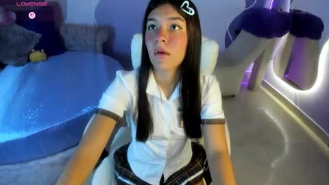 Snapshot of auroracute2 chatting on 09.15.25 auroracute2 online show from 09.15.25
