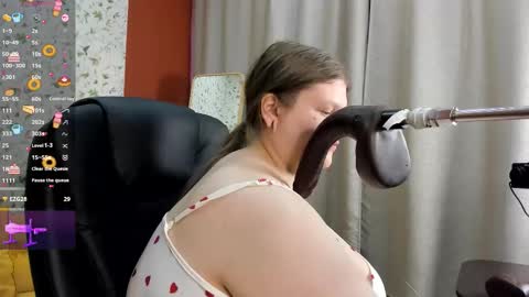 Snapshot of aurorademoni chatting on 03.14.26 Aurora online show from 03.14.26