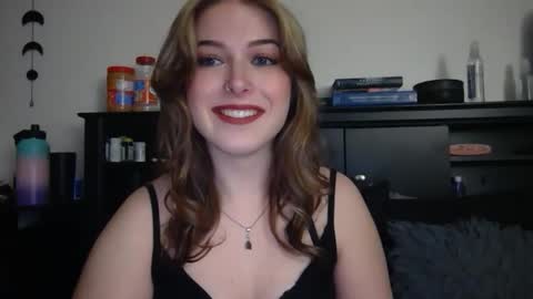 Snapshot of auroralightz1 chatting on 02.02.26 auroralightz1 online show from 02.02.26