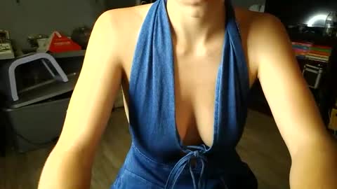 AuroraMaybeRose online show from 10.06.25