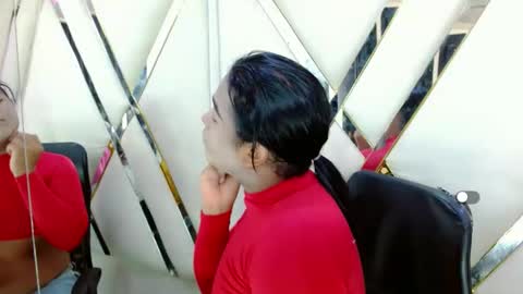 Aurora online show from 11.05.25