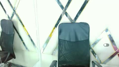 Aurora online show from 11.07.25