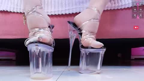 Aurora online show from 12.21.25