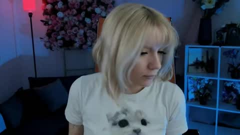 Snapshot of aurorawrenfield chatting on 02.23.26 aurorawrenfield online show from 02.23.26