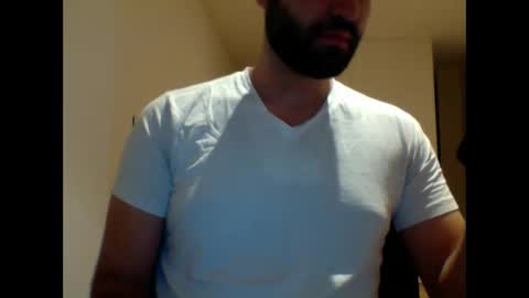 Snapshot of aussie099 chatting on 01.01.25 aussie099 online show from 01.01.25