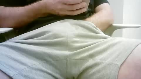 Snapshot of aussie5892 chatting on 01.12.25 Justin online show from 01.12.25