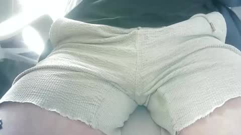 Snapshot of aussie5892 chatting on 09.11.25 Justin online show from 09.11.25