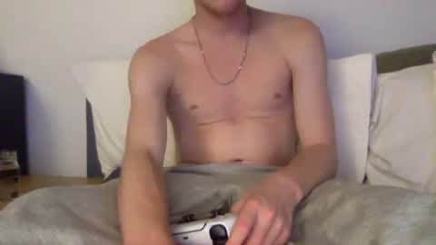 aussieblondetwink online show from 12.30.24