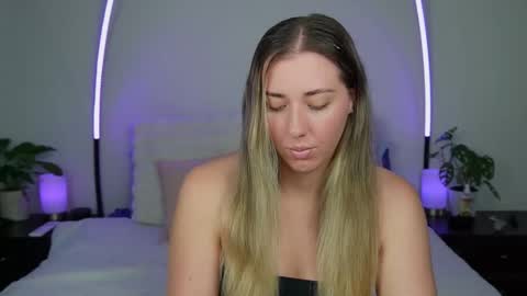 aussielulu online show from 10.08.25