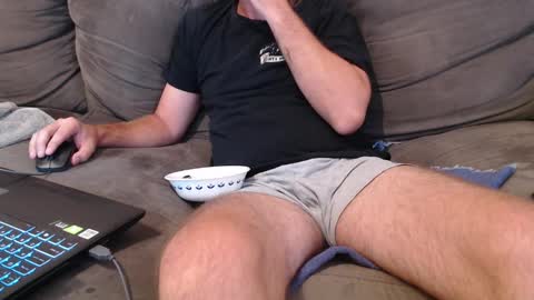 Snapshot of aussiemanvslady chatting on 01.31.25 AussieDeviantsAnomymous online show from 01.31.25