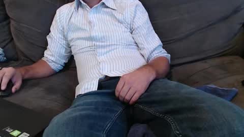 Snapshot of aussiemanvslady chatting on 02.05.25 AussieDeviantsAnomymous online show from 02.05.25