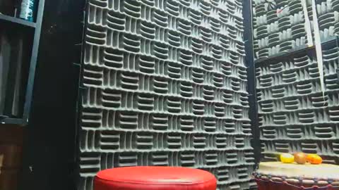 Snapshot of aussieraz chatting on 10.25.25 aussieraz online show from 10.25.25