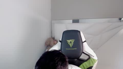 Snapshot of austin_col_ chatting on 10.08.25 AUSTIN online show from 10.08.25