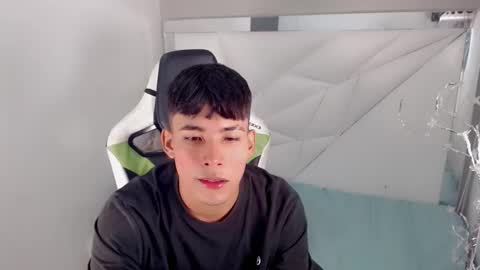 Snapshot of austin_col_ chatting on 10.19.25 AUSTIN online show from 10.19.25