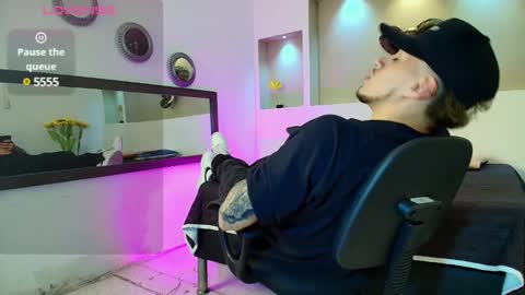 Snapshot of austin_collinss chatting on 01.19.25 AUSTIN online show from 01.19.25