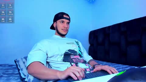 A online show from 12.12.24