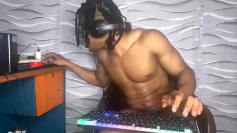 Snapshot of austine_promise chatting on 03.08.25 austine_promise online show from 03.08.25