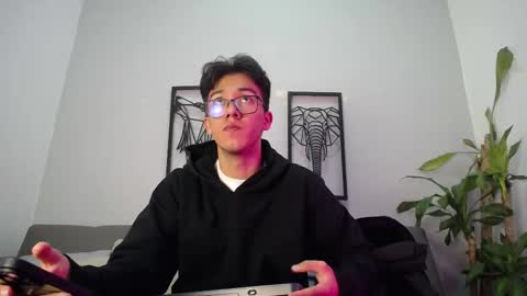 austinreeds online show from 10.22.25