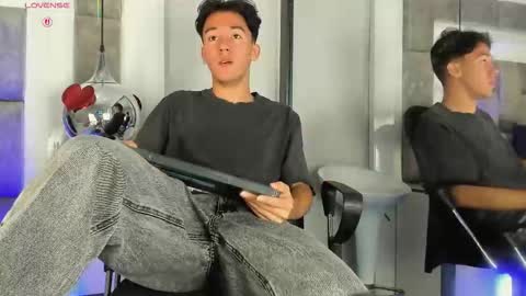 austinreeds online show from 03.22.26