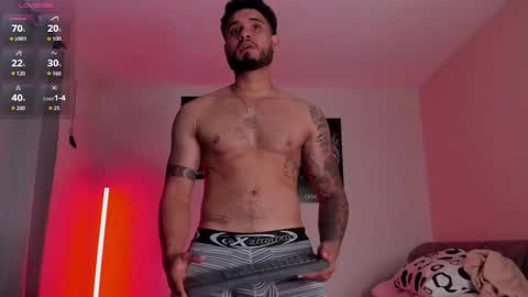 Snapshot of austintorres_ chatting on 10.04.25 AustinTorres online show from 10.04.25