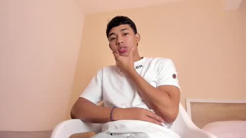 Ebony Austin online show from 01.16.26