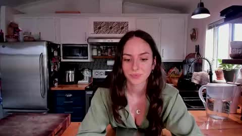 Autumn Knightly online show from 03.05.25