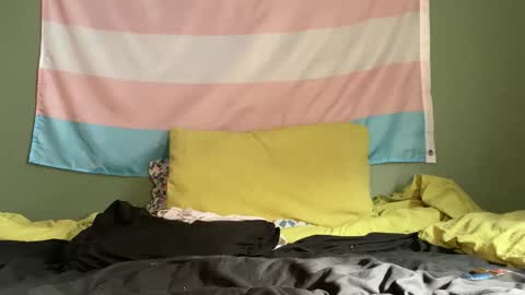 Autumn Loves You online show from 02.26.26