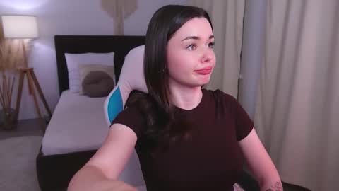 Ava online show from 09.17.25