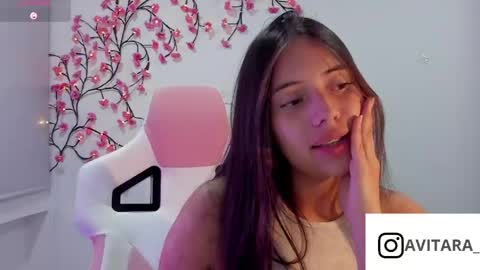 Snapshot of ava_broown chatting on 05.14.26 online show from 05.14.26